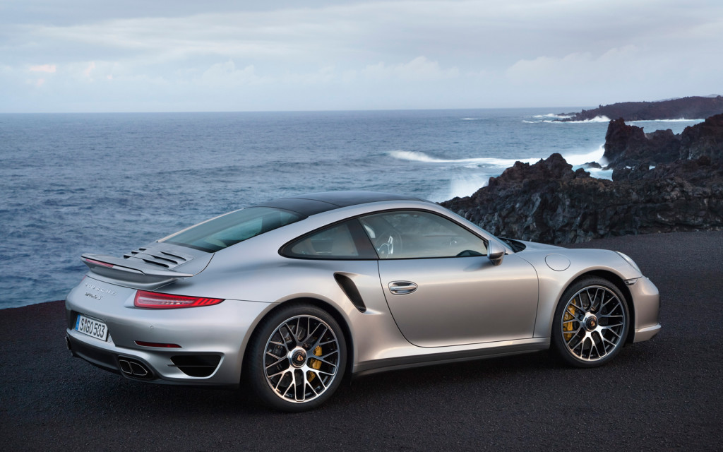 2014-porsche-911-turbo-s-rear-three-quarters