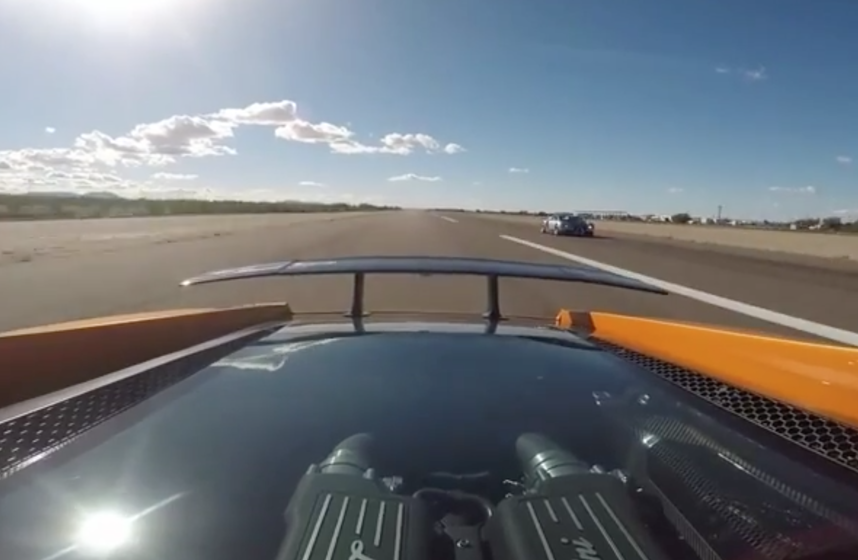 Lamborghini Gallardo beats Bugatti Veyron