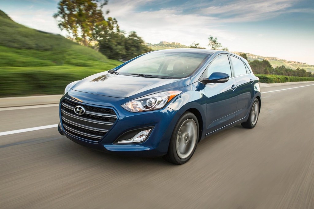 42869_2016_elantra_gt-1500x1000