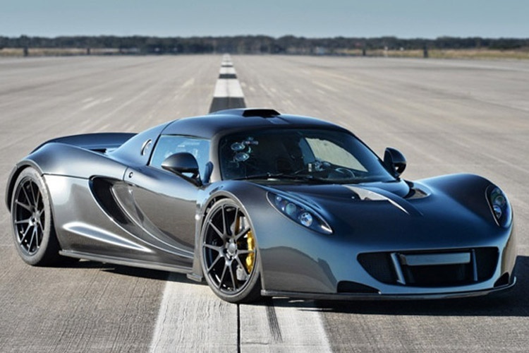 10 Fastest Cars in the World