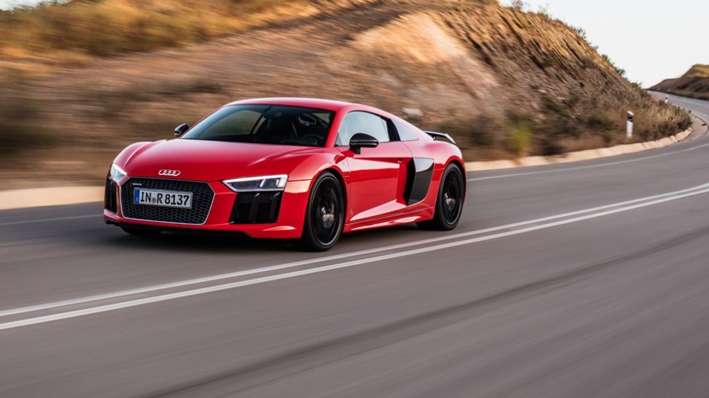 audir8_2015_1