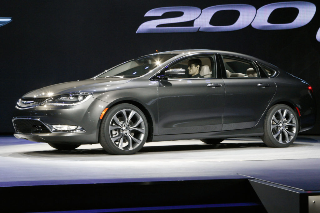 2015-chrysler-200